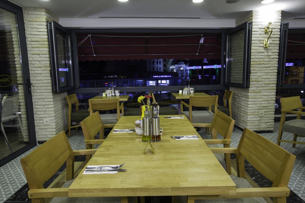 Hotel Phosphorion Estambul Exterior foto Restaurant in Yerevan