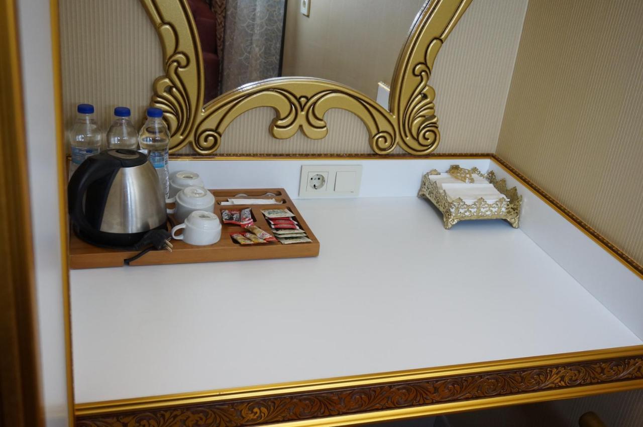 Hotel Phosphorion Estambul Exterior foto A dressing table